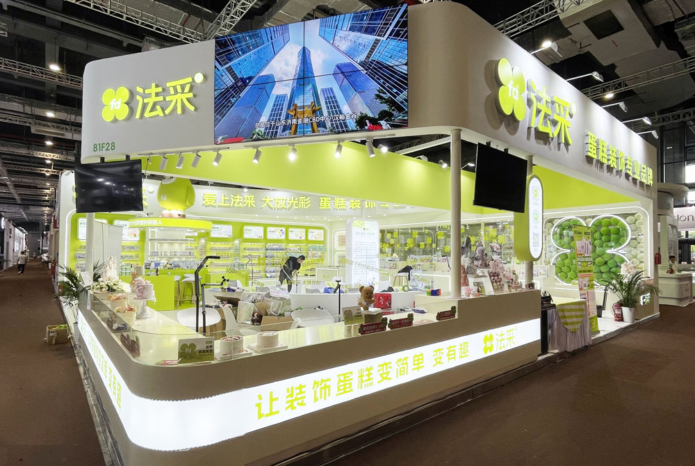 如何通過展位設計來提升品牌形象和吸引潛在客戶？